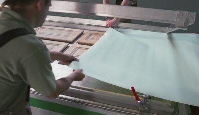 Как очистить ПВХ пленку от мусора